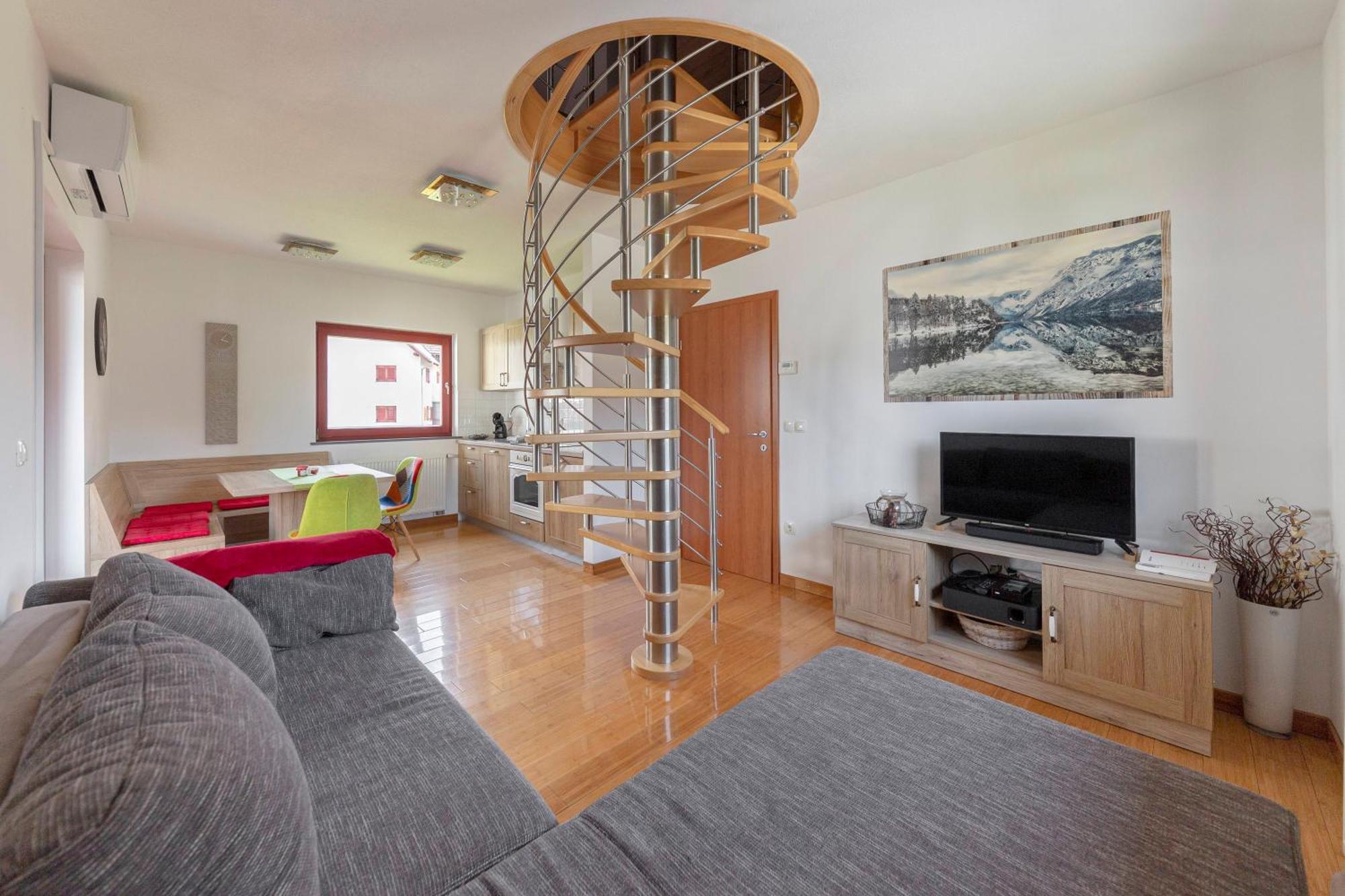 Timber Apartment Bohinj Bagian luar foto